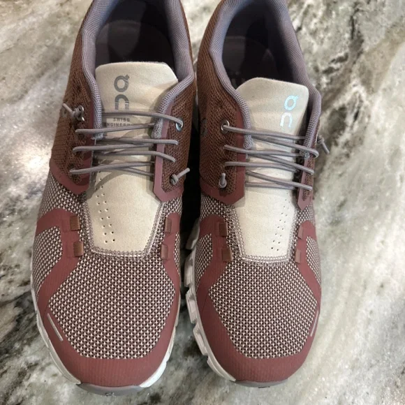 Cloud 5 - Picture 2 of 4